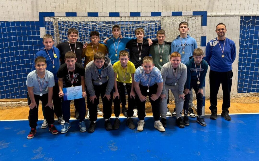 Rukometaši prvi – ponovno idu na državno !