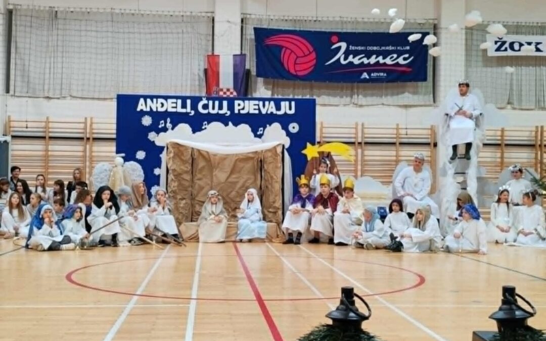 „Anđeli, čuj, pjevaju“ – božićna priredba u OŠ Ivanec